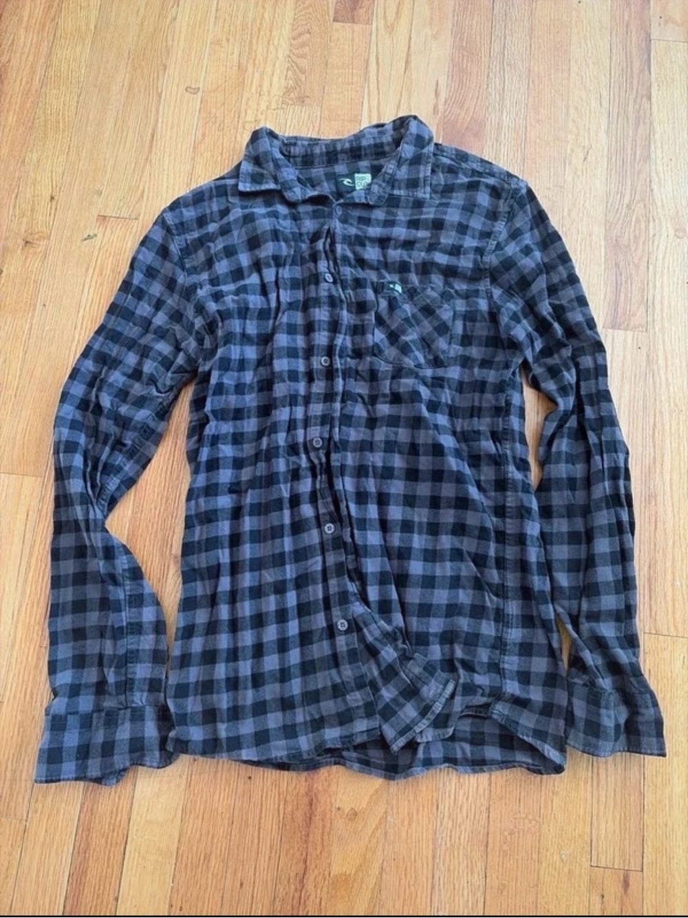 Rip Curl Men's Black & Gray Plaid Button-Down Shirt